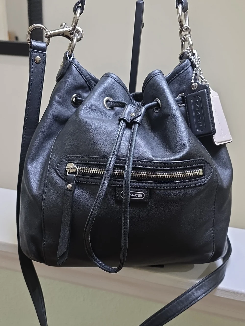 COACH F25661 Black Smooth Leather Hobo Two Way Bag Crossbody/Top Handle EUC